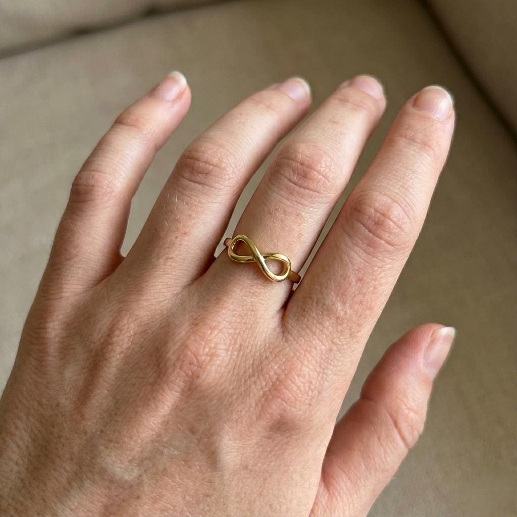 Personalized infinity name ring with custom name