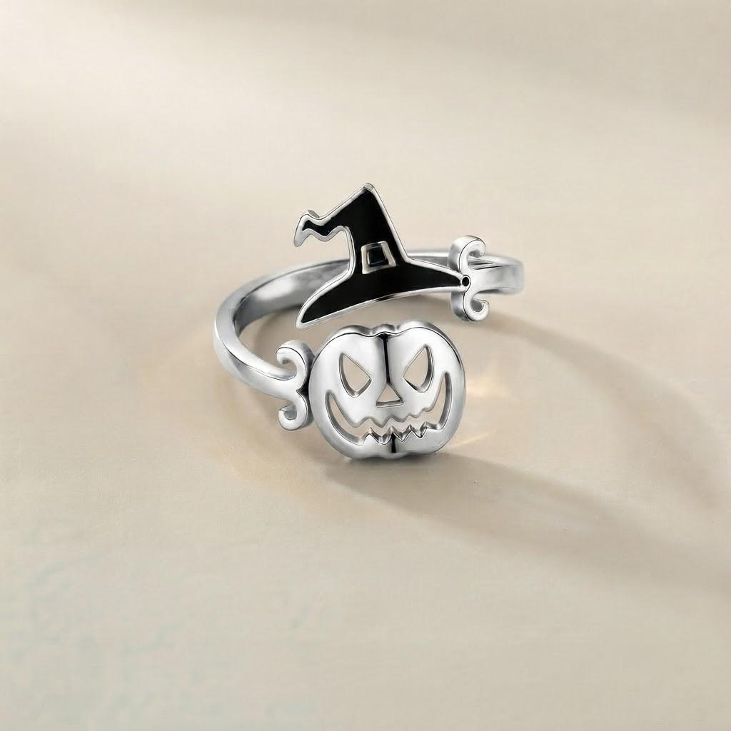 Spooky pumpkin and witch hat Halloween jewelry ring